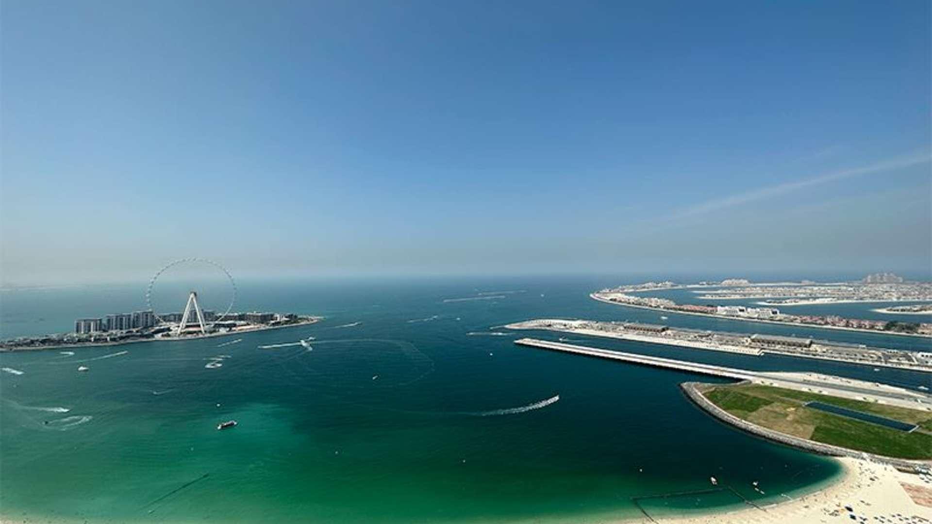 Stunning modern living room in 5-bedroom apartment, 1JBR, Dubai Marina, for rent