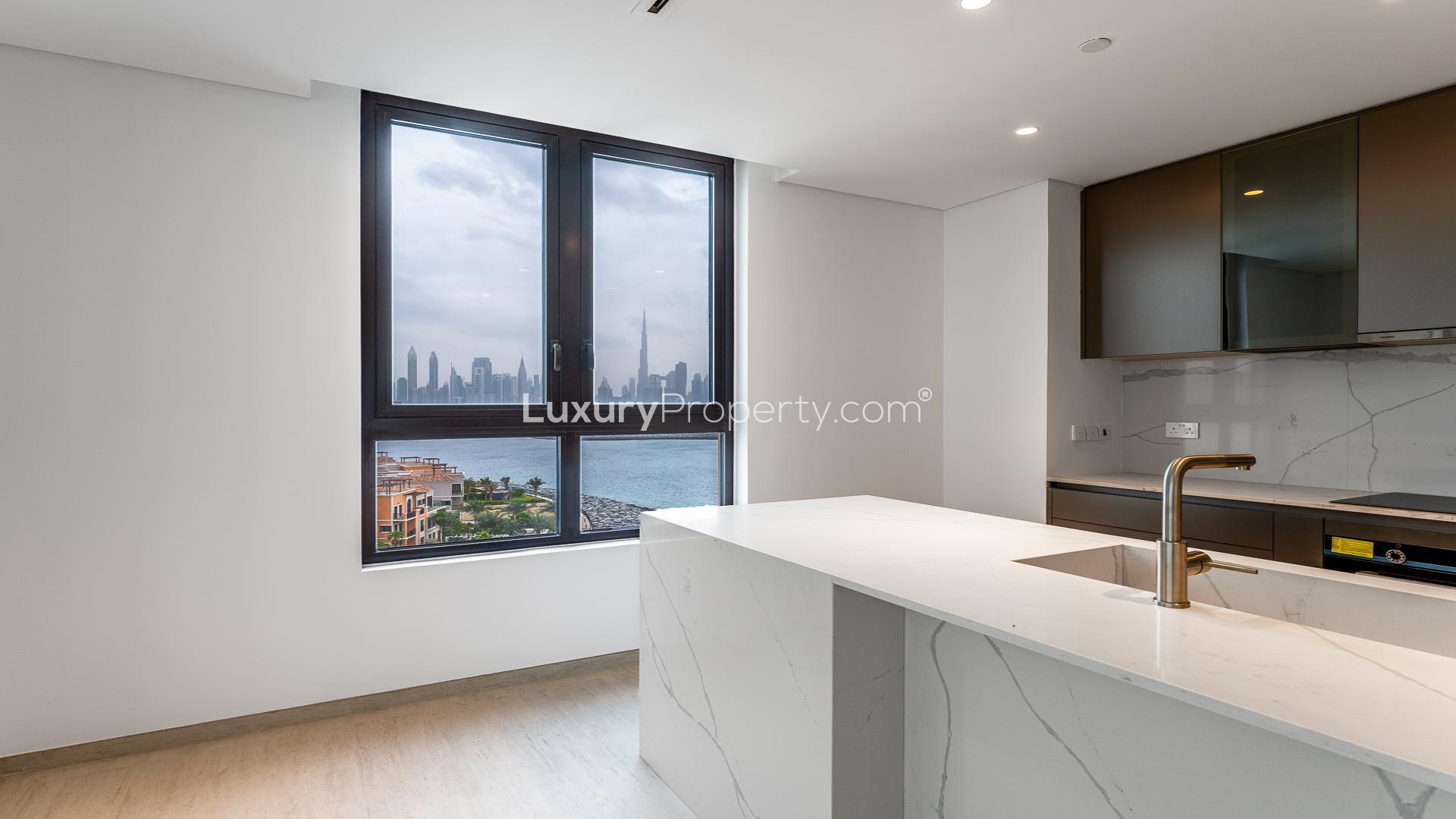 Open-plan living area in 5-bedroom apartment at La Mer Le Ciel, Jumeirah