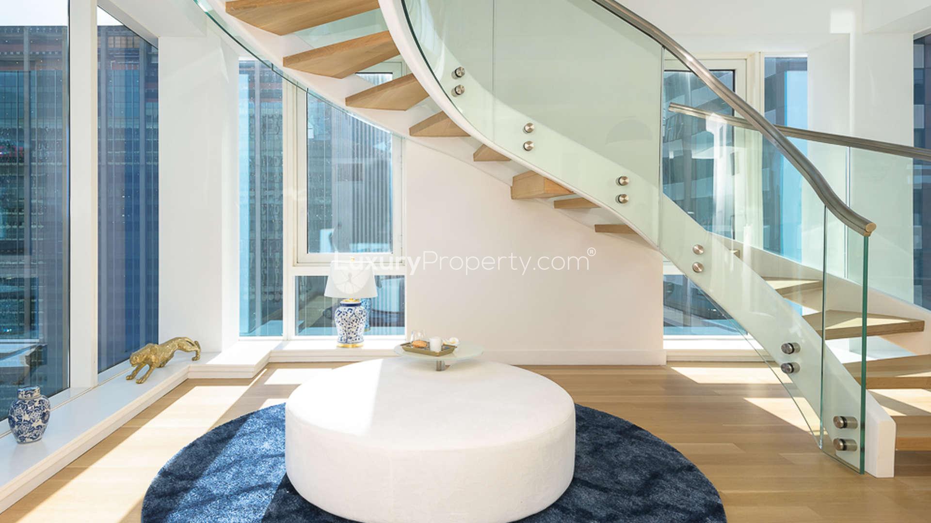 Modern kitchen in luxurious Manhattan penthouse at 135 West 52nd Street, New York