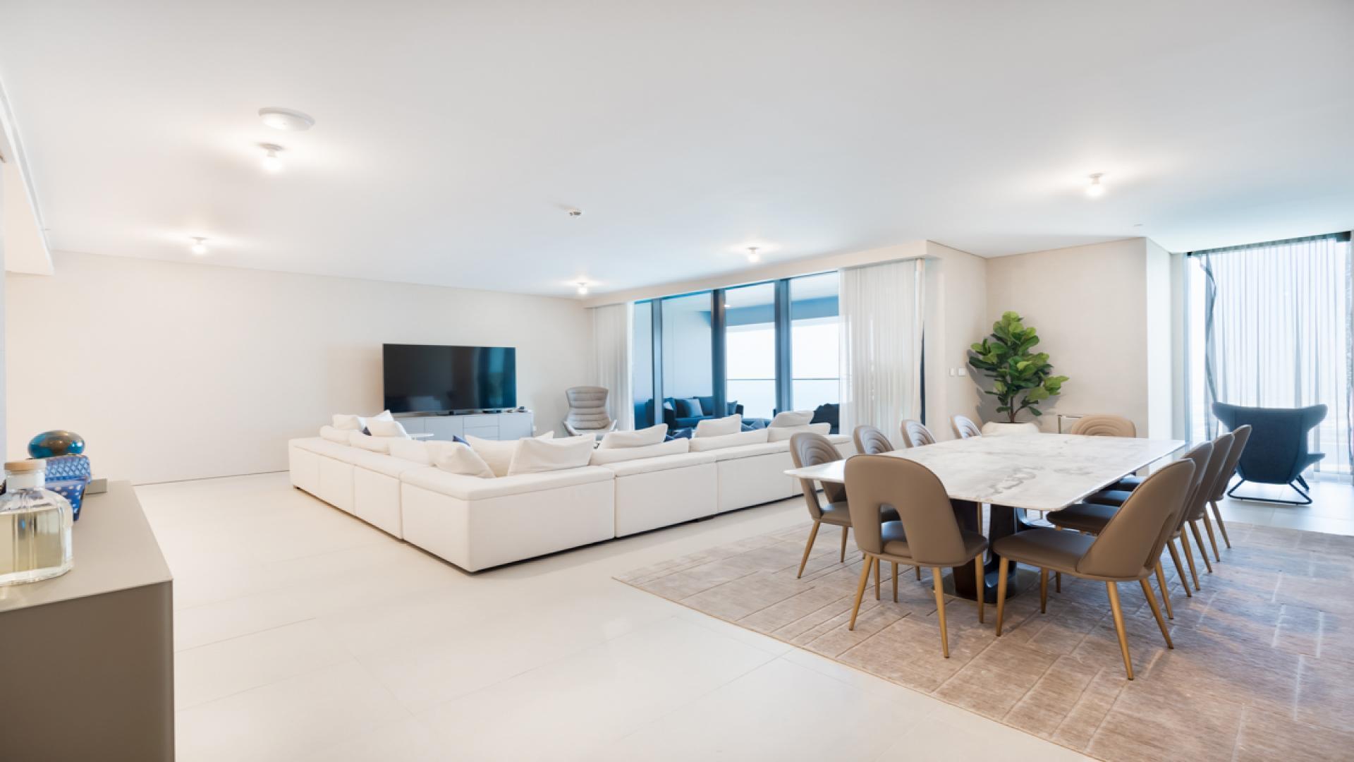 Luxurious open-plan living area in five-bed penthouse, The Address Jumeirah, Jumeirah Beach Residence