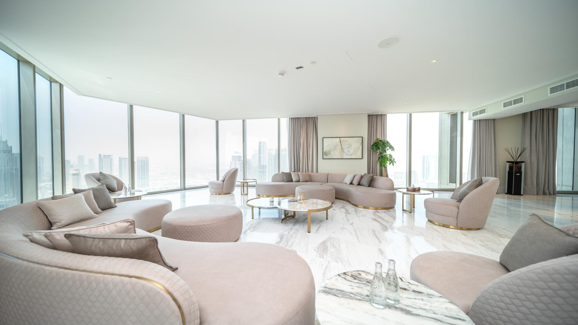 Spectacular penthouse view of Downtown Dubai skyline from Vida Residence, luxurious full-floor interior