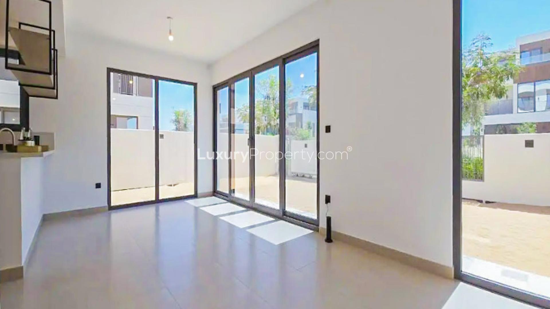 Modern balcony view in Aura townhouse, Tilal Al Ghaf, available for rent, Ref No: LP47593