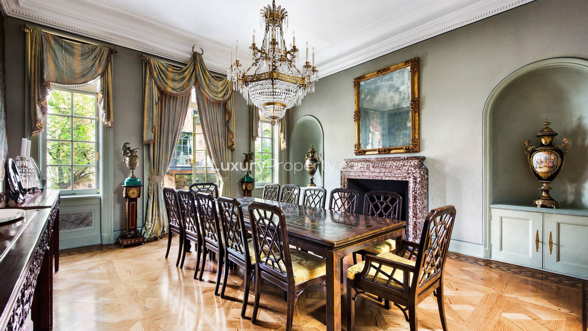 Luxurious living room in Manhattan townhouse, featuring elegant decor and leather furniture