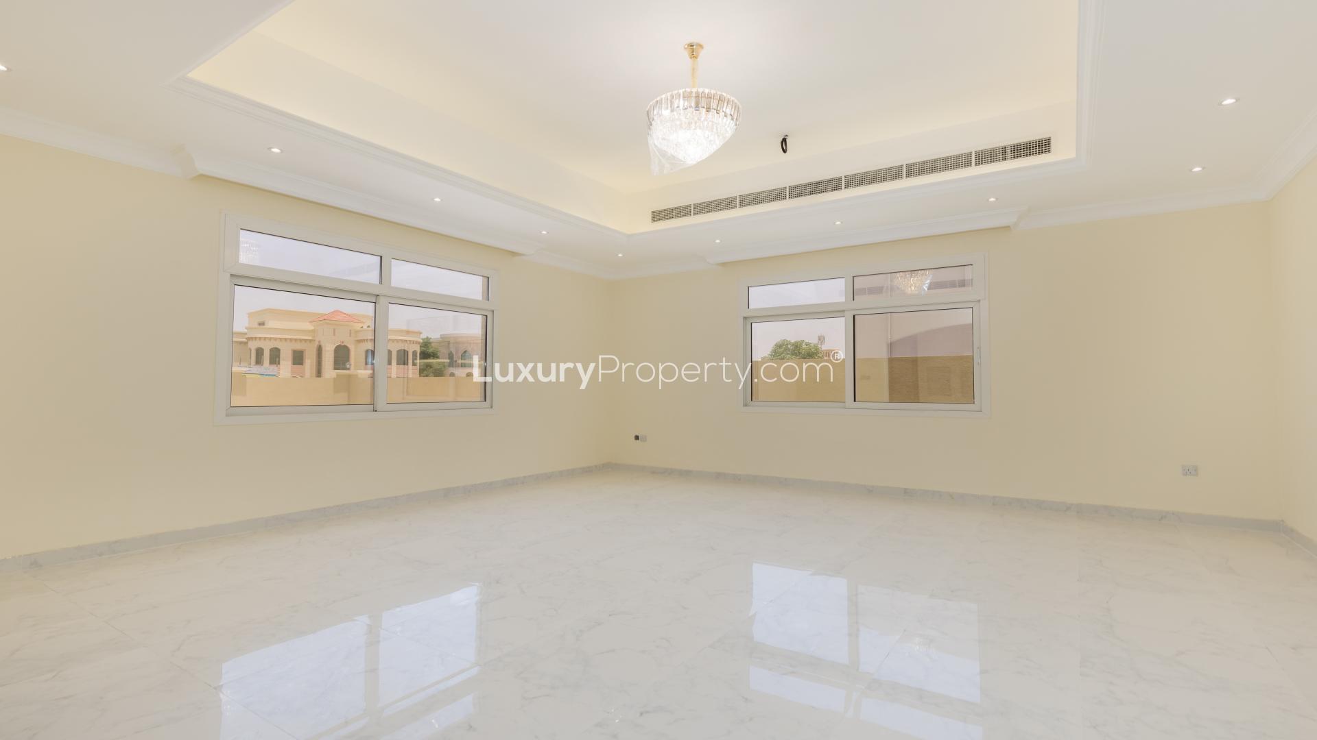 Brand new 5-bedroom villa exterior in Al Barsha 2 for rent, sunny day view