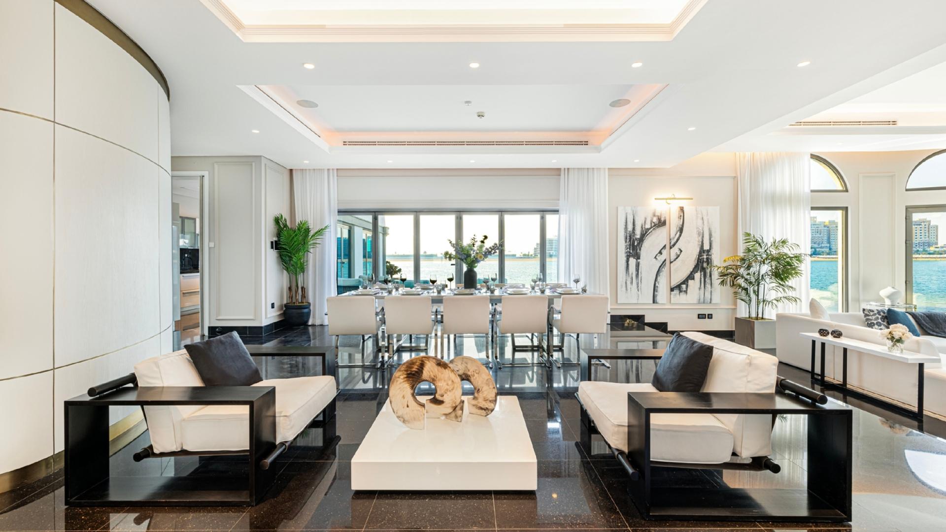 Luxurious dining area in fully furnished 5-bedroom villa, Palm Jumeirah, Signature Villas