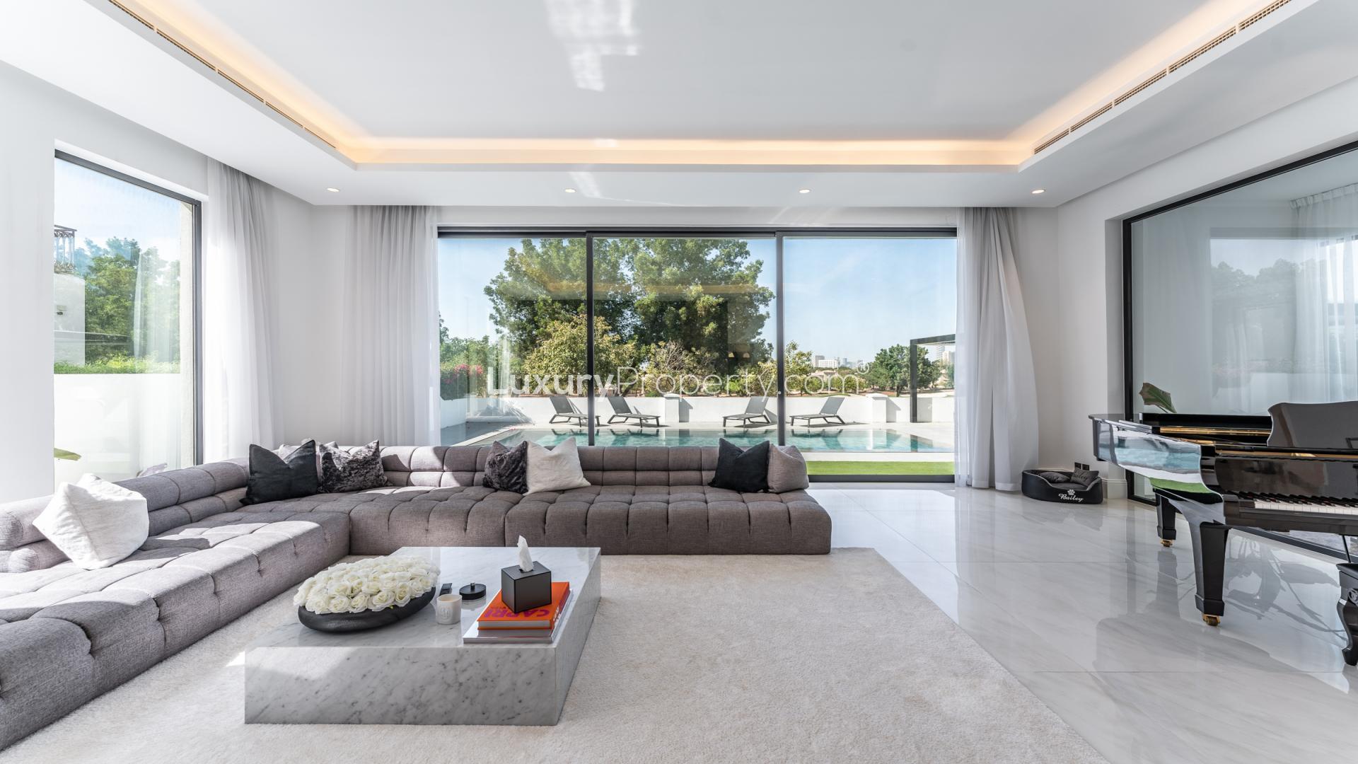 Luxury villa with private pool in Jumeirah Golf Estates, Earth community, for rent