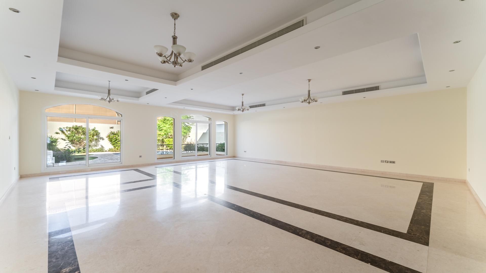 Elegant villa with private pool for rent in Umm Al Sheif, Dubai