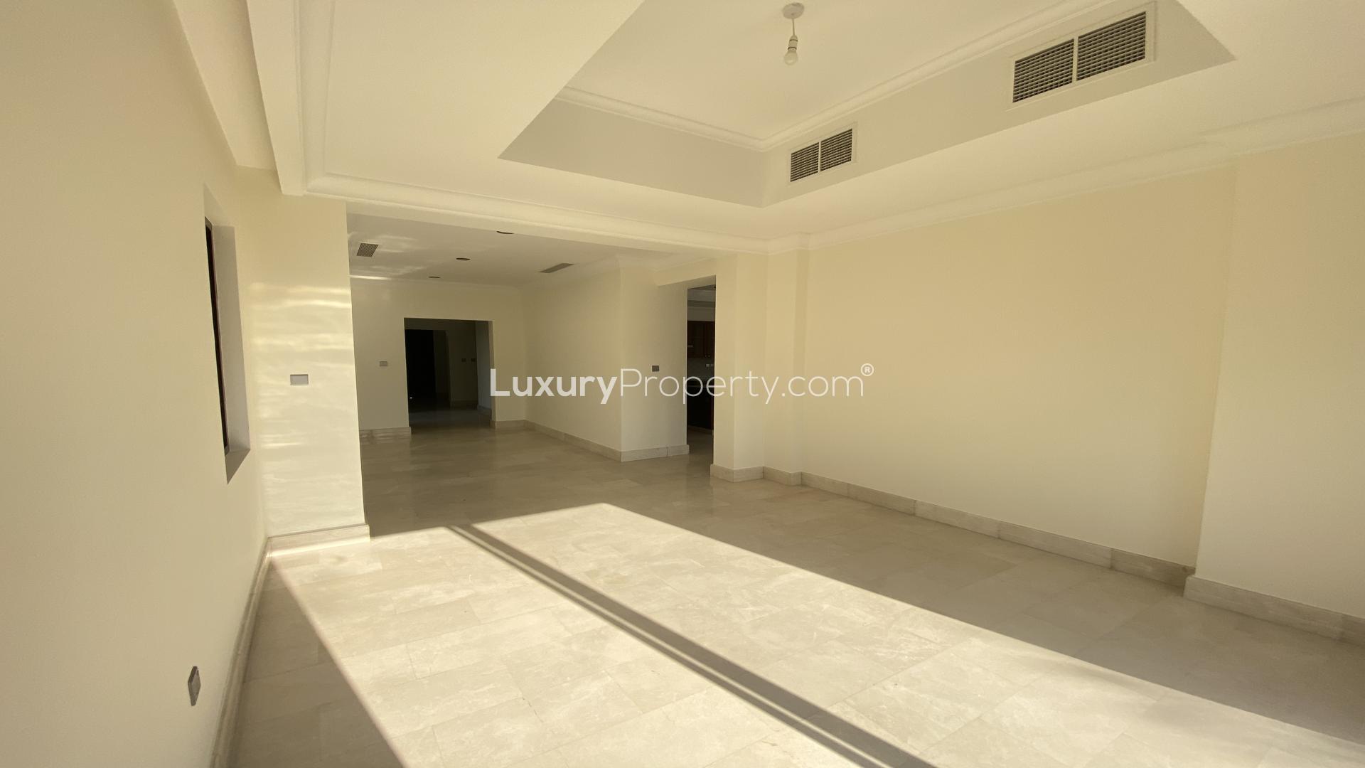Spacious living room in modern 6-bedroom villa for rent, Aseel, Arabian Ranches