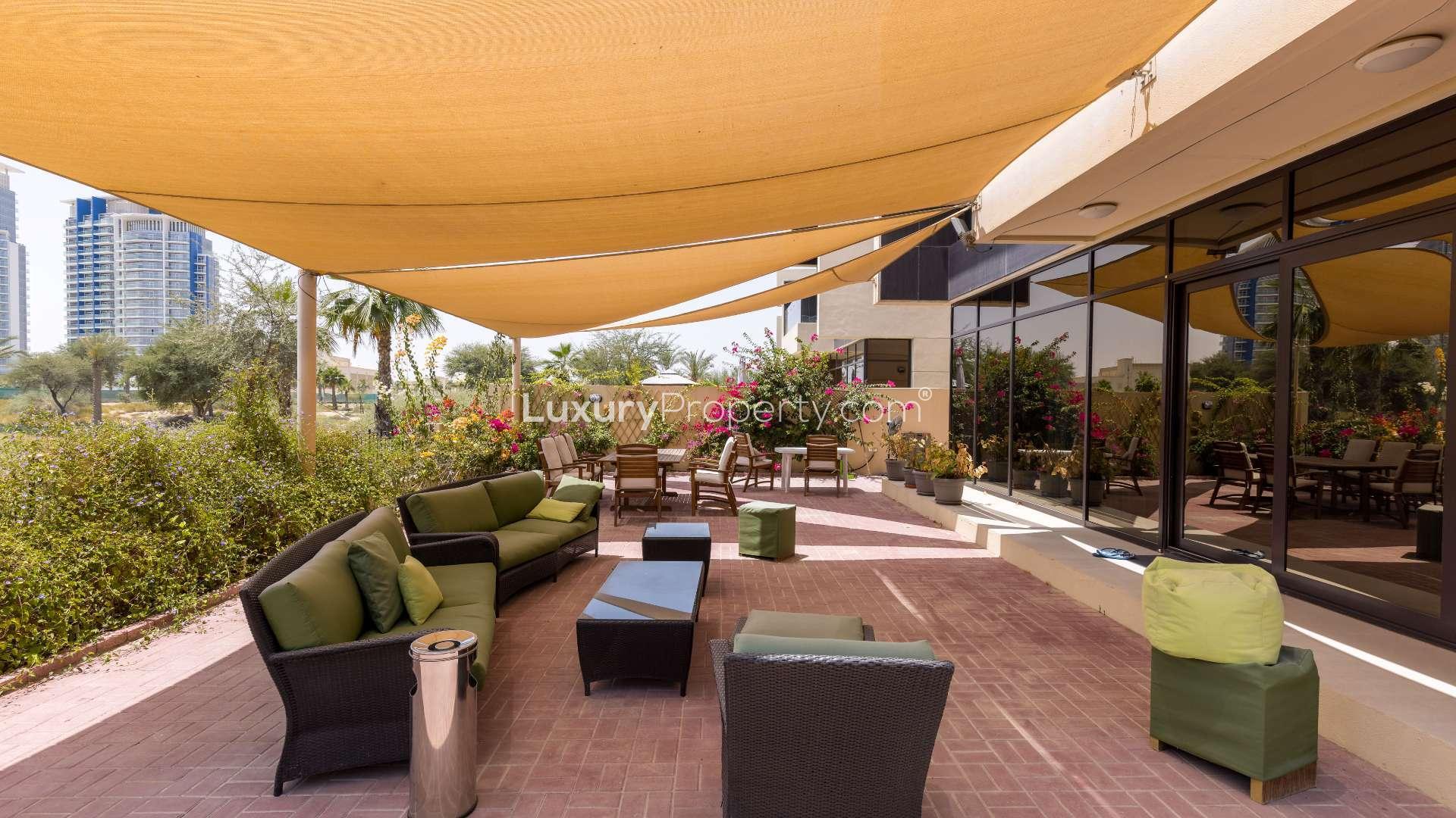 Modern VD1 villa with carports, Damac Hills, Brookfield, for rent; golf course view