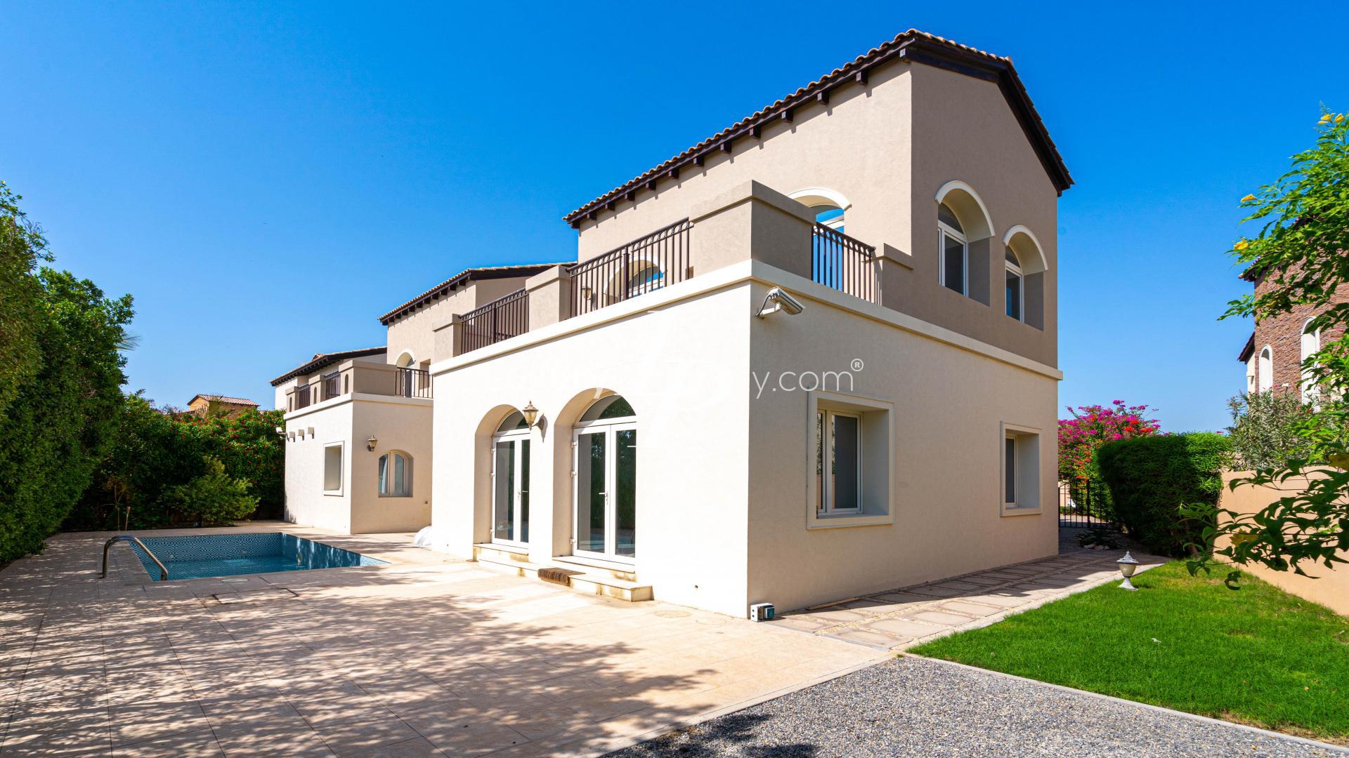 Luxurious 5-bedroom villa exterior in Jumeirah Golf Estates, Fire community, for rent
