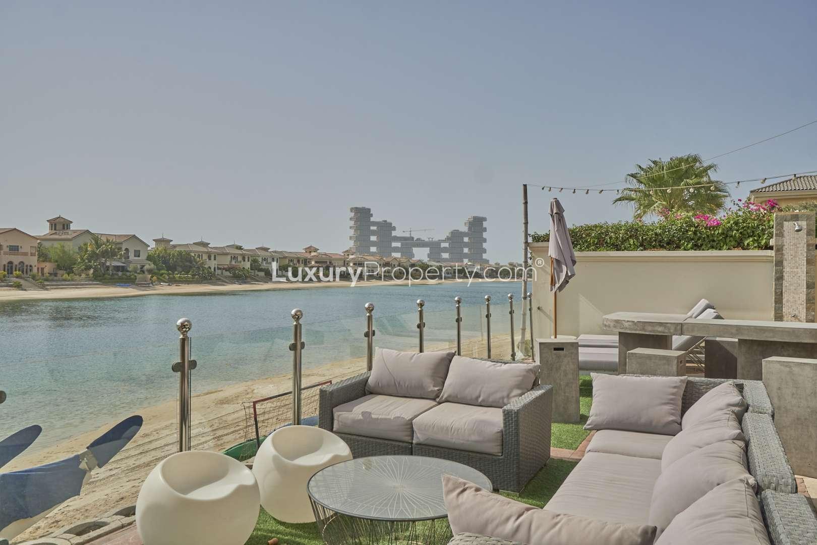 Front view of 5-bedroom villa for rent, Garden Homes, Palm Jumeirah