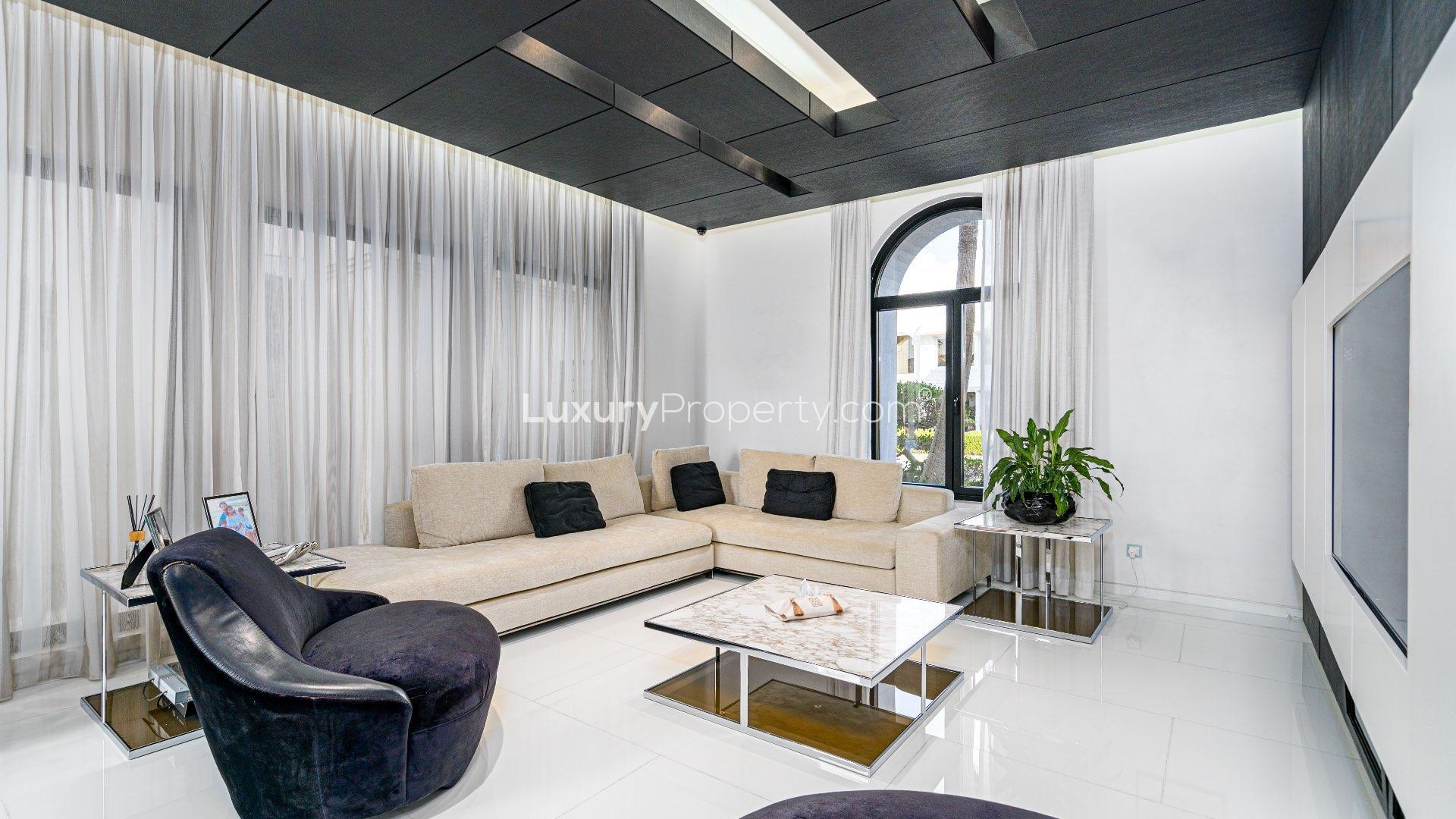 Luxurious marble hallway in upgraded three-story Palm Villa, Garden Homes, Palm Jumeirah