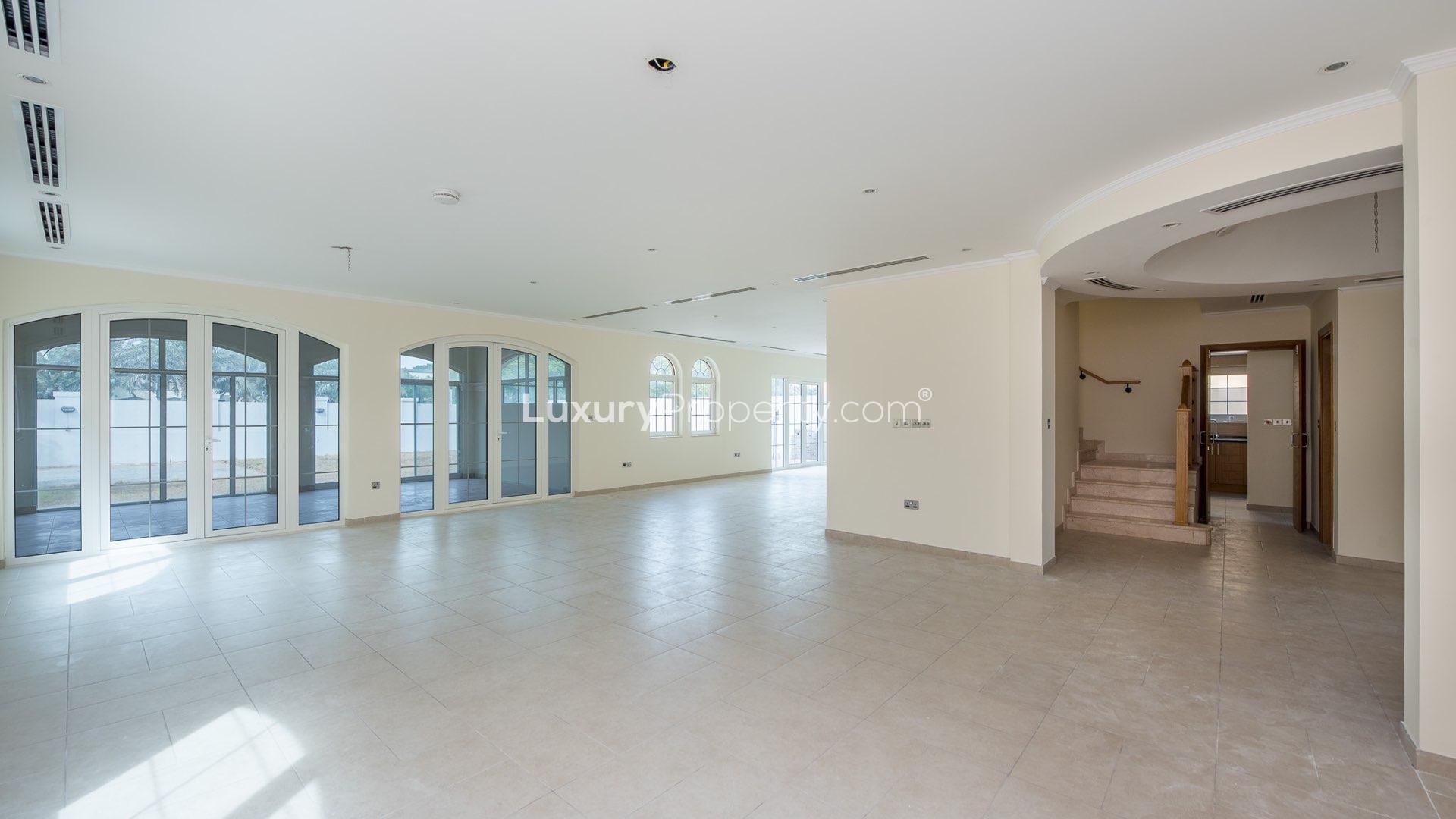 5-Bedroom Legacy Villa with Spacious Lawn in Jumeirah Park, Available for Rent