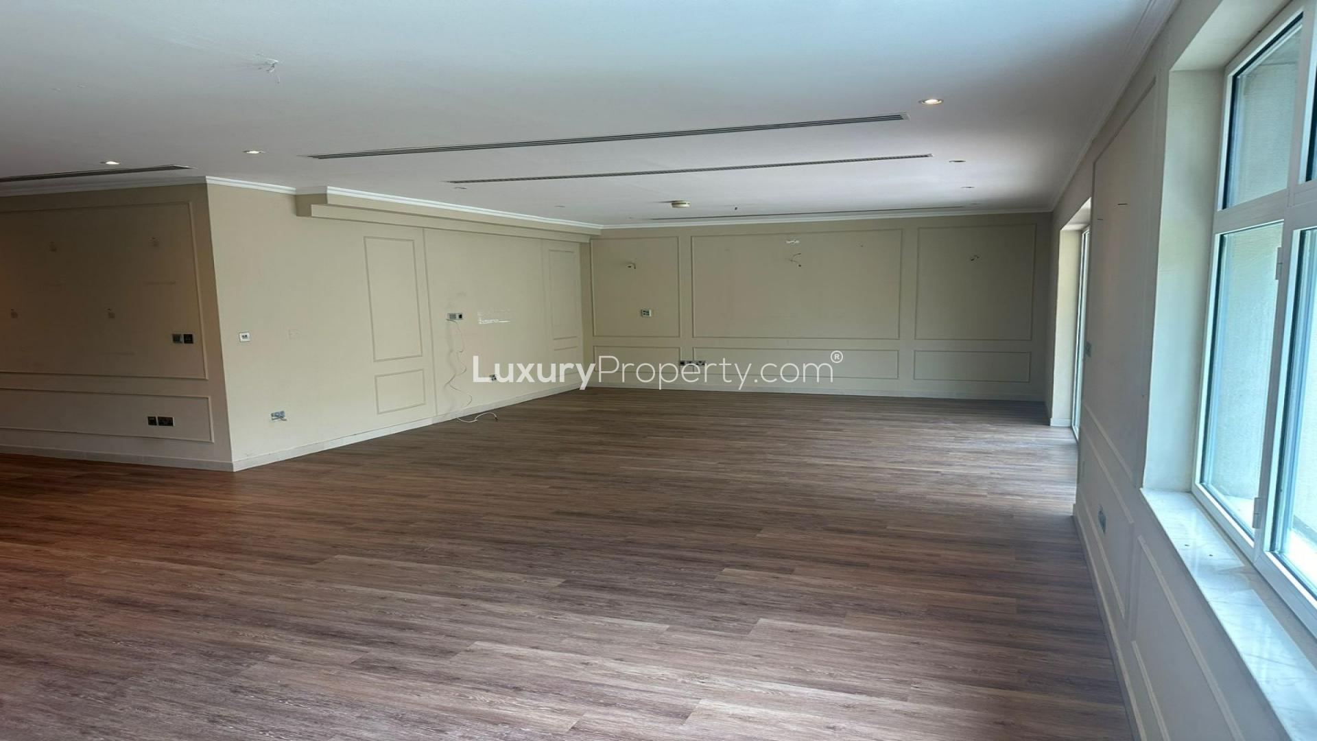 Exterior view of single row villa with pool in Legacy Jumeirah Park, available for rent