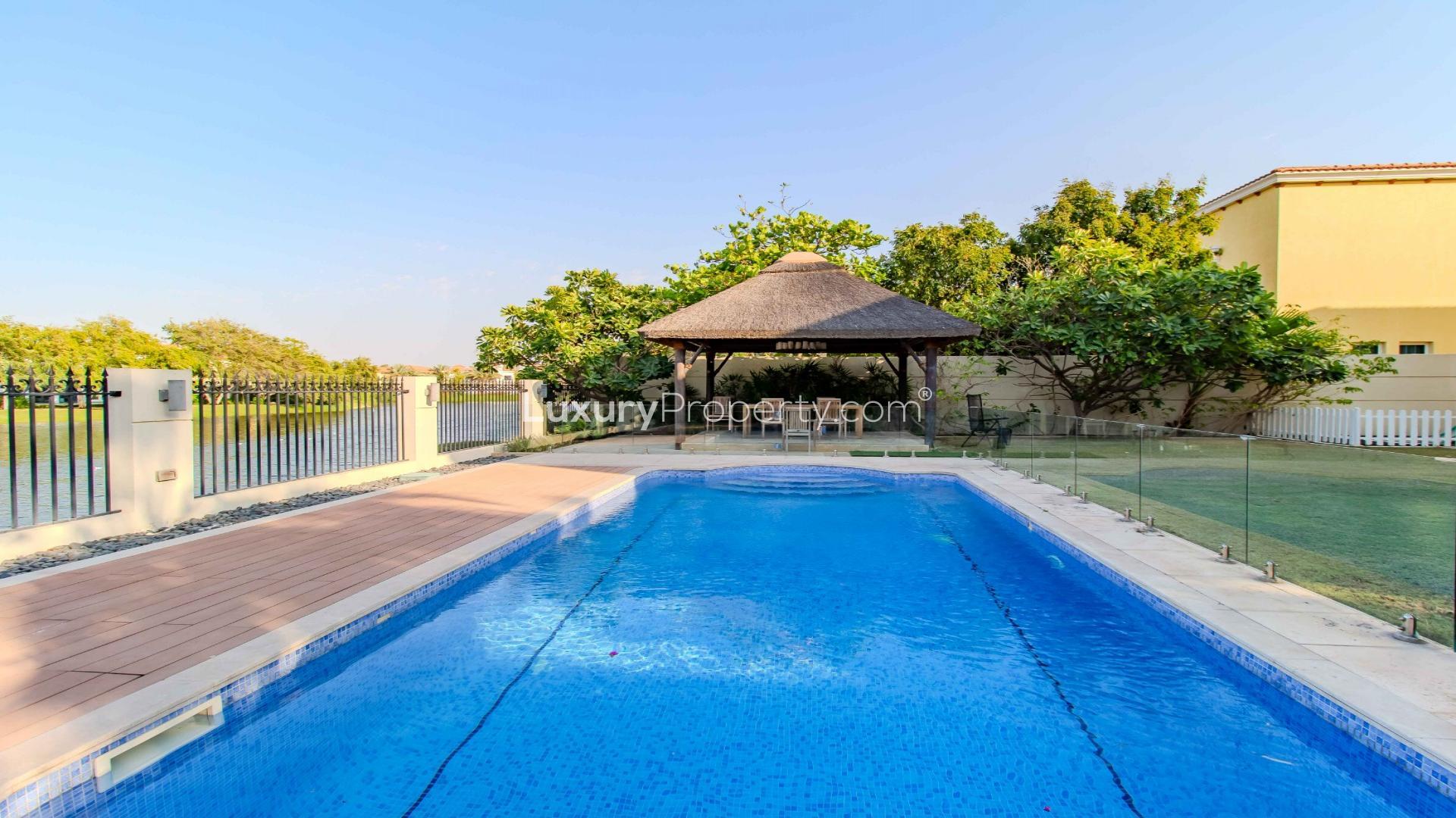 Beautiful Legacy Villa with pool, lake view in Jumeirah Park, available for rent