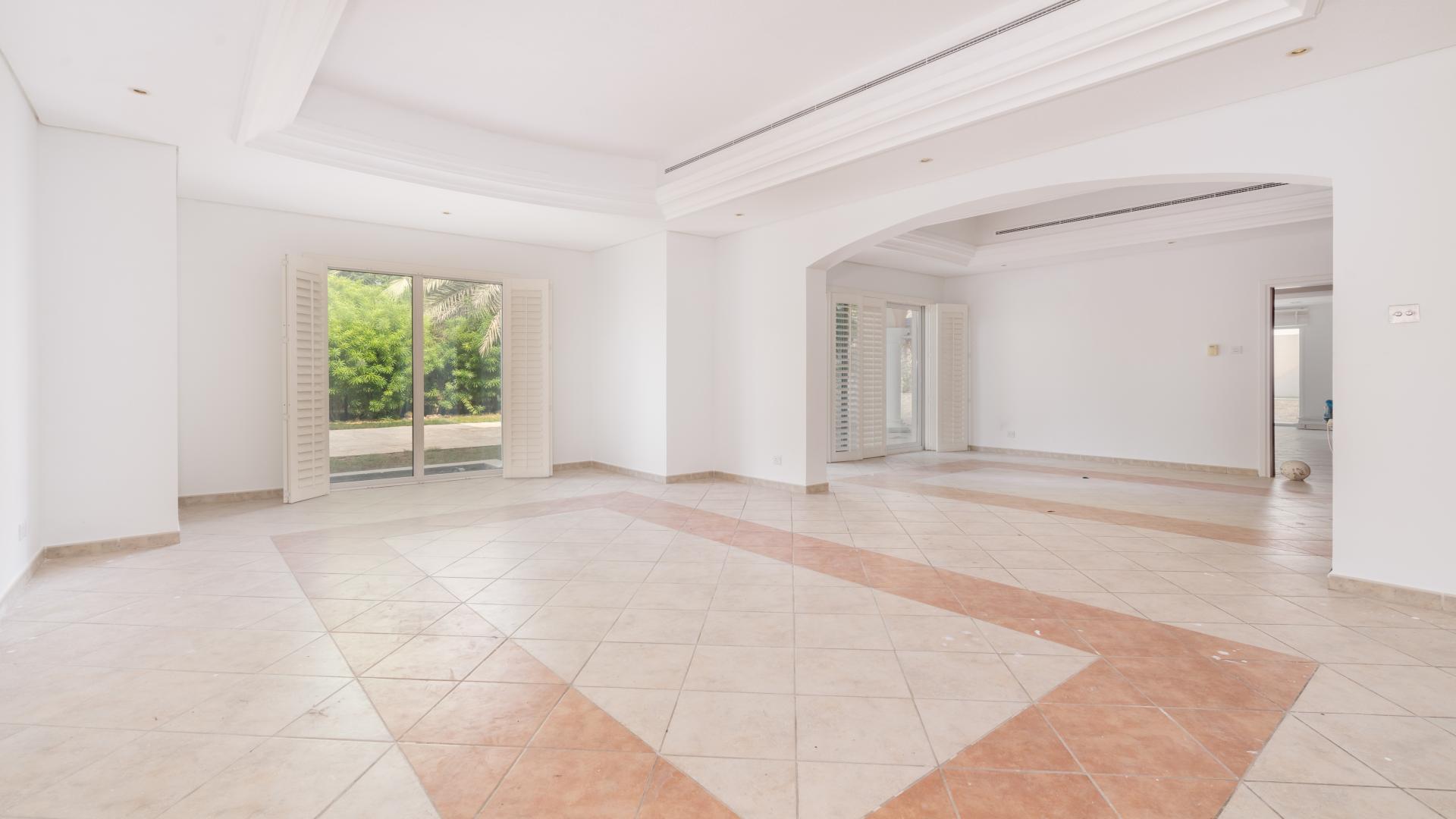 Spacious living area in park-facing villa, Green Community West, available for rent