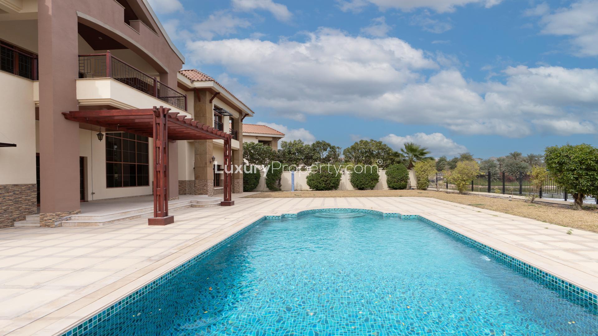 Grand 5-bedroom villa with pool, The Mansions, Jumeirah Islands, for rent
