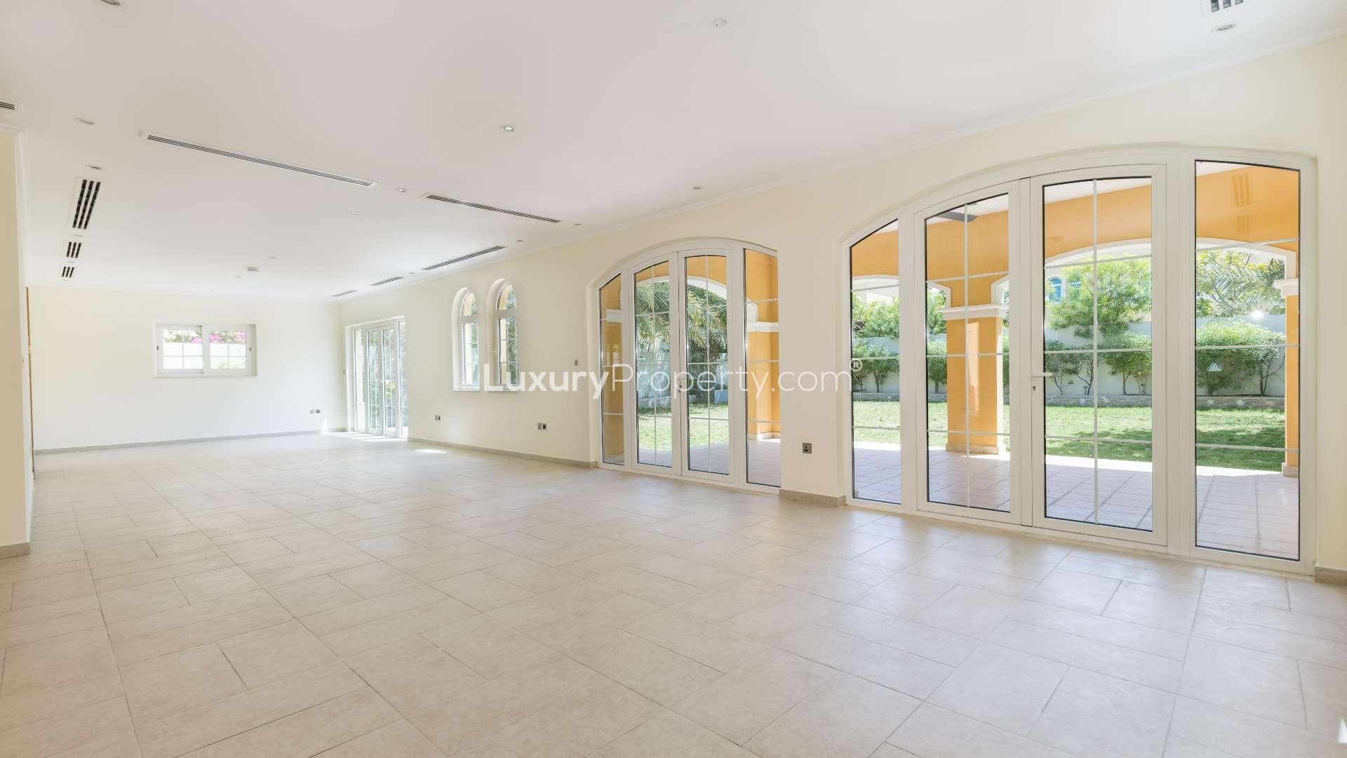 Elegant 5-bedroom villa with garden in Jumeirah Park, Legacy, available for rent
