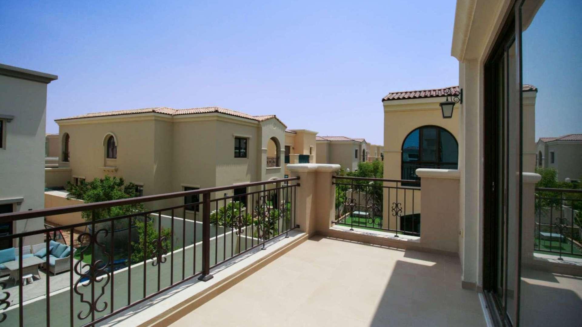 Spacious living area with large windows in Lila villa, Arabian Ranches 2, for rent
