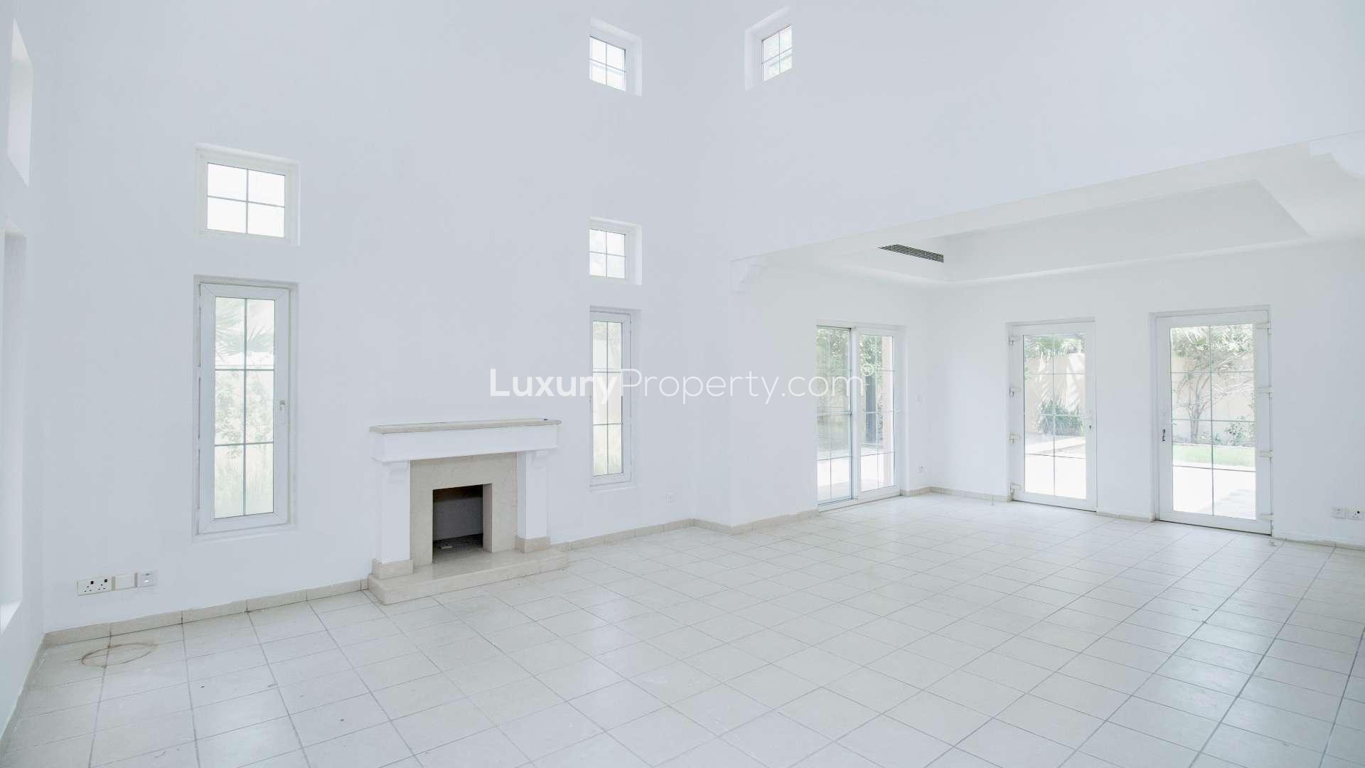 Large 5-bedroom villa for rent in Mirador, Arabian Ranches, with garage and lush greenery