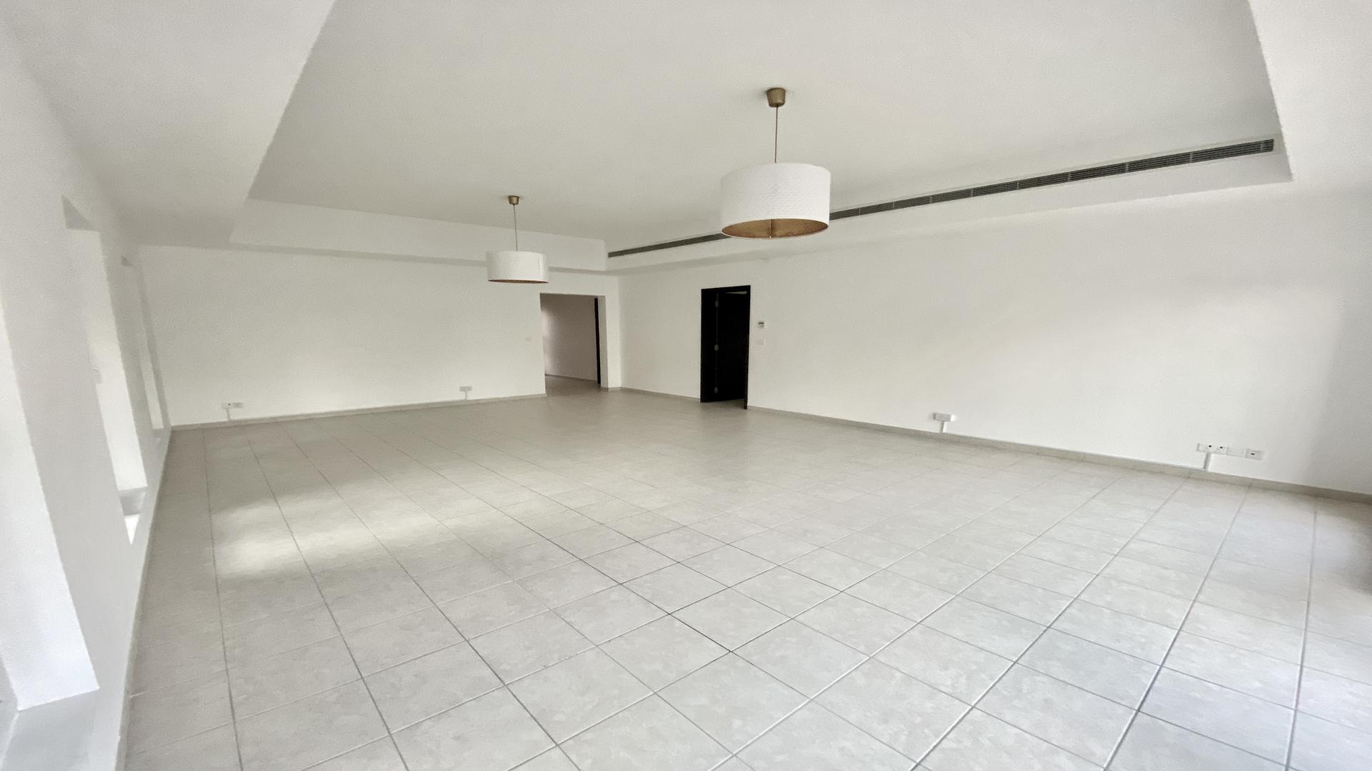 Luxurious 5-bedroom villa with private pool in Mirador, Arabian Ranches for rent