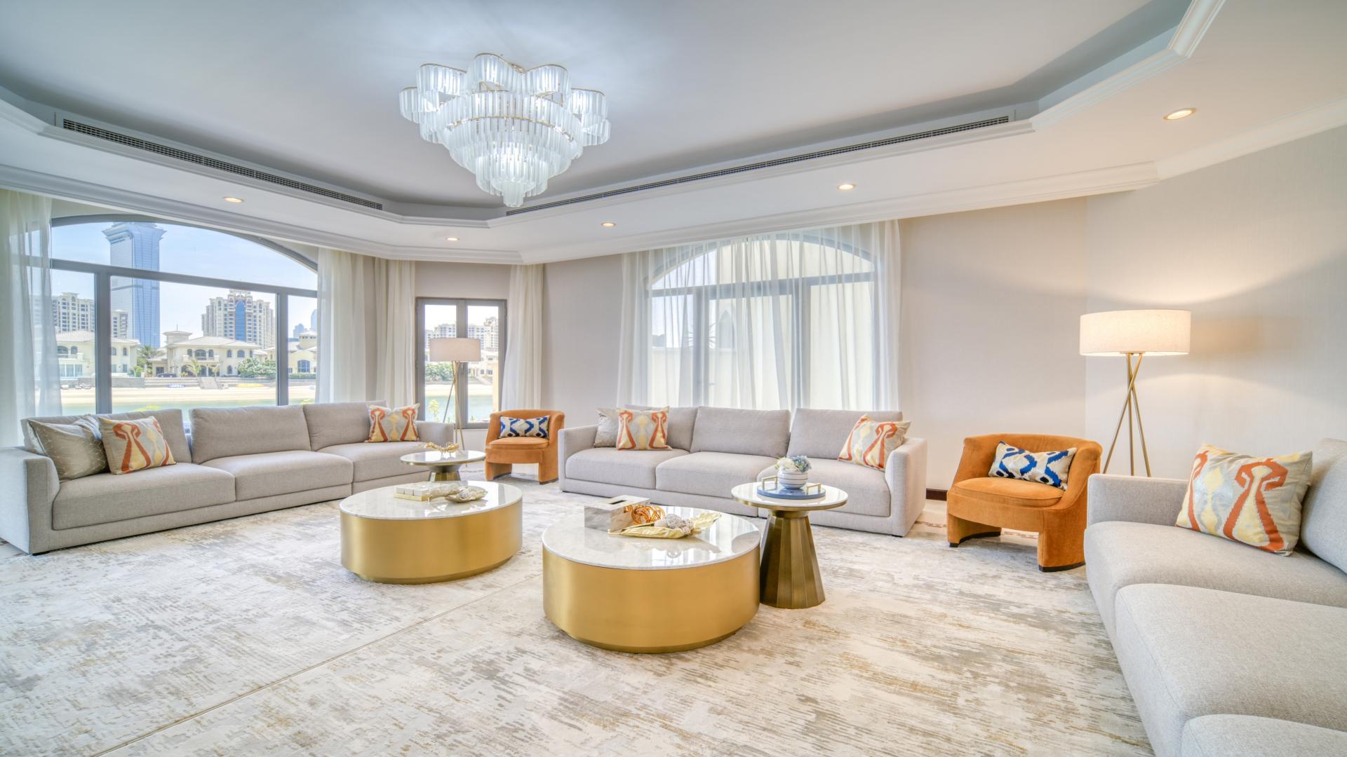 Mediterranean-style villa patio with waterfront view in Garden Homes, Palm Jumeirah