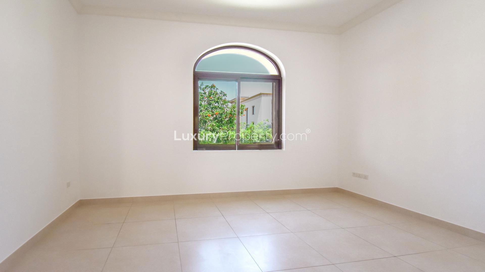 Empty bedroom in 5-bedroom villa, Palma, Arabian Ranches 2, available for rent