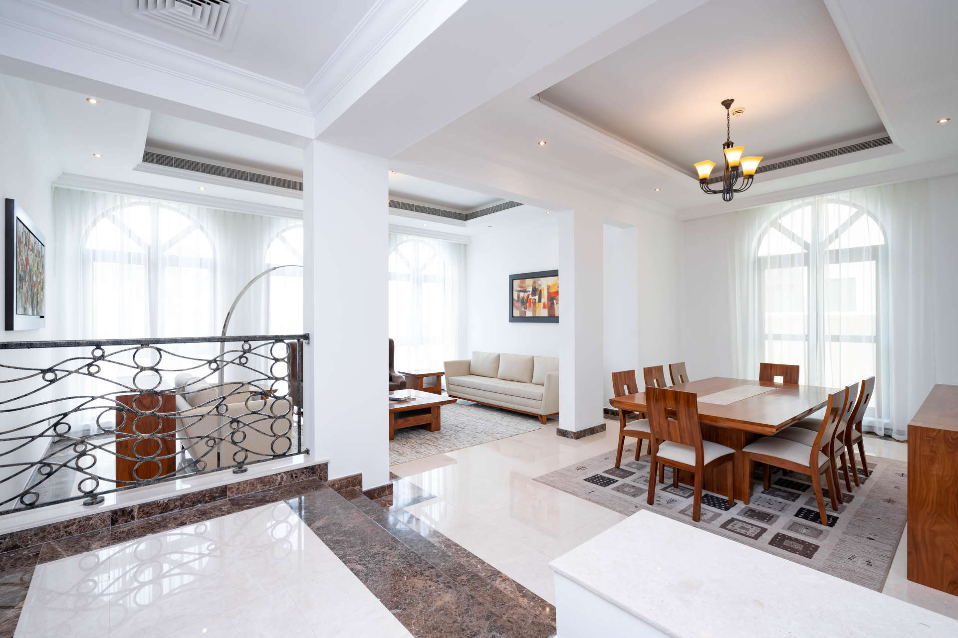 Spacious 5-bedroom villa with pool in Orange Lake, Jumeirah Golf Estates for rent