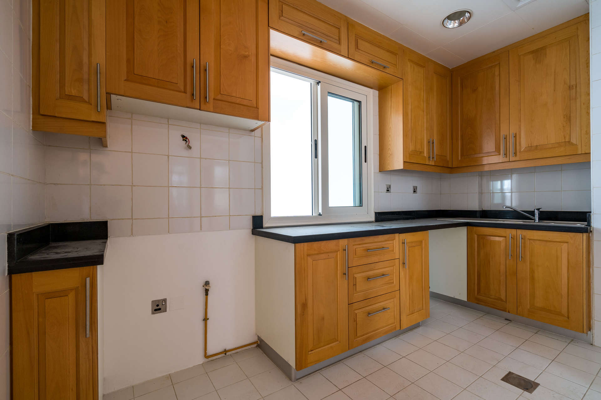 Luxurious beachfront townhouse interior with sea view in Palma Residences, Palm Jumeirah