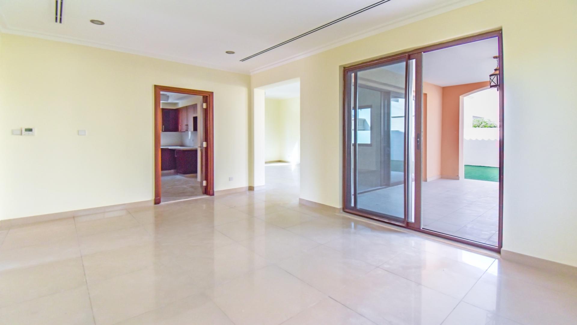 Exterior view of 5-bedroom villa for rent in Samara, Arabian Ranches 2