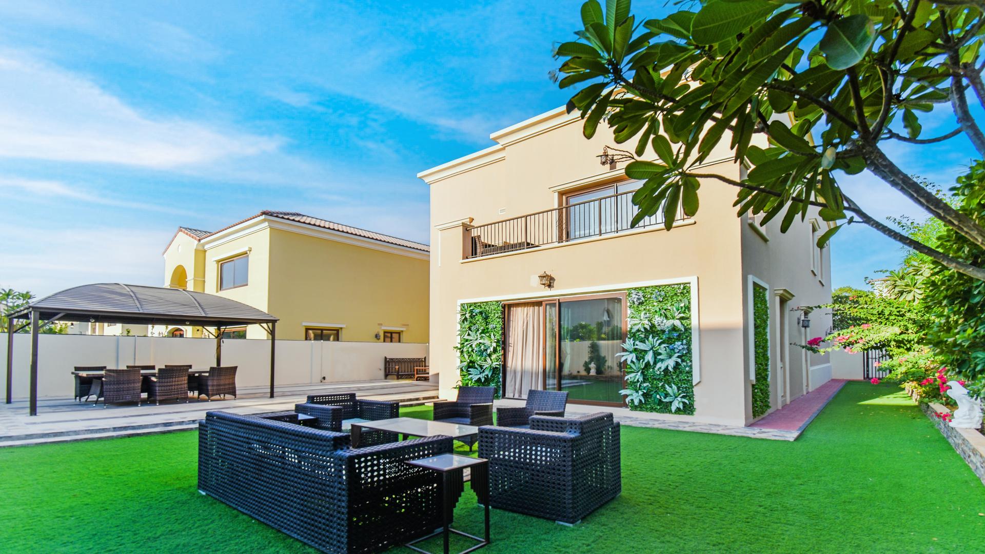 "Spacious backyard with outdoor seating in Samara villa, Arabian Ranches 2. LP16041 for rent.",5 Bedroom Upgraded Villa with Garden in Samara, Arabian Ranches 2 for Rent