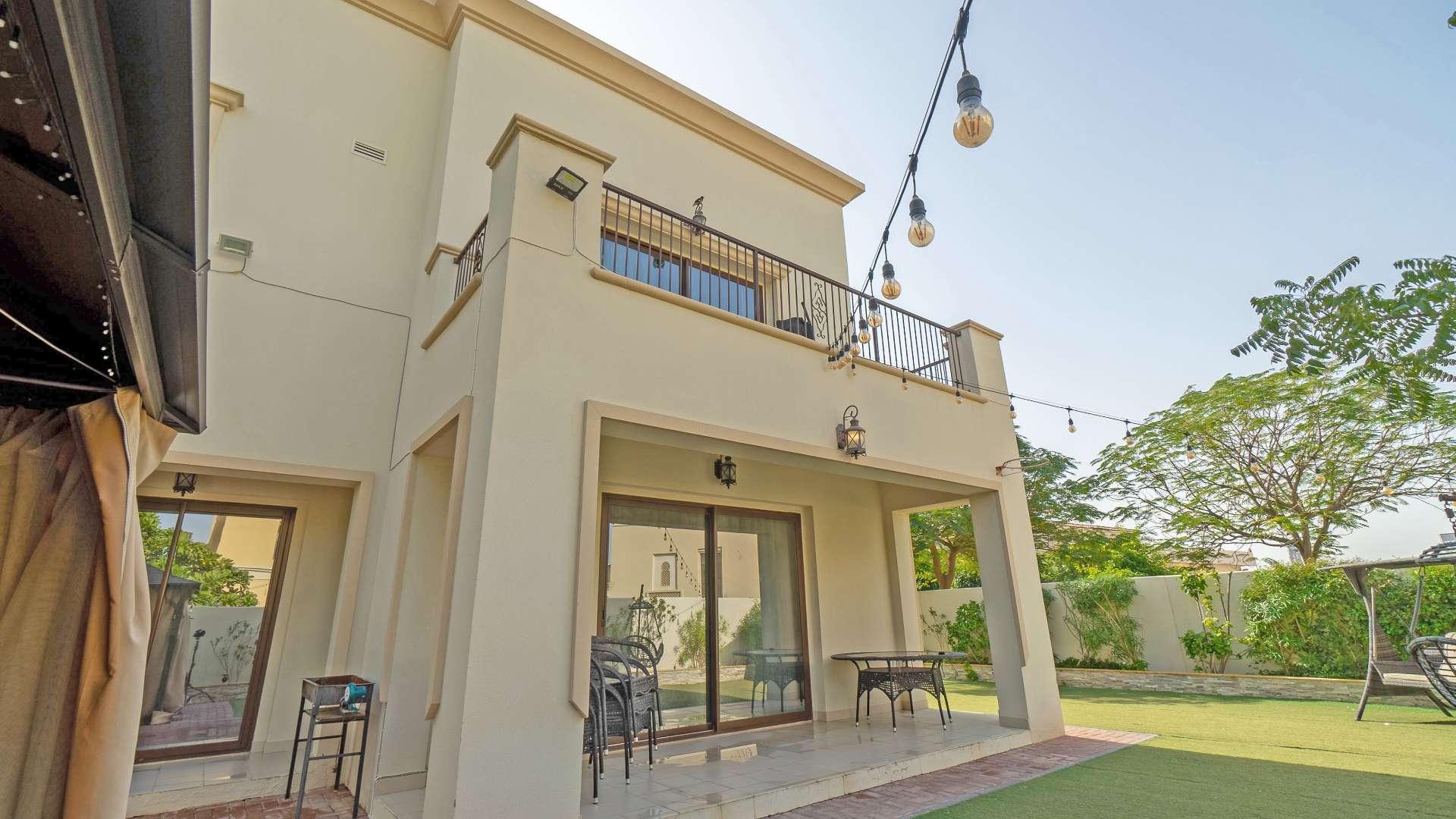 Beautiful villa exterior with garden, Arabian Ranches 2, Samara. Five bedrooms, for rent