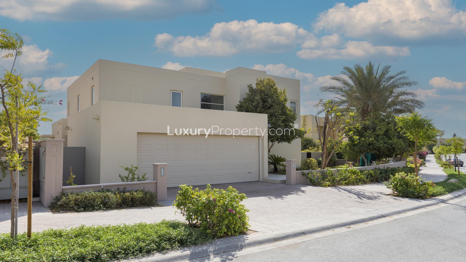 N/A,Spacious five-bedroom villa with golf course view in Savannah, Arabian Ranches for rent