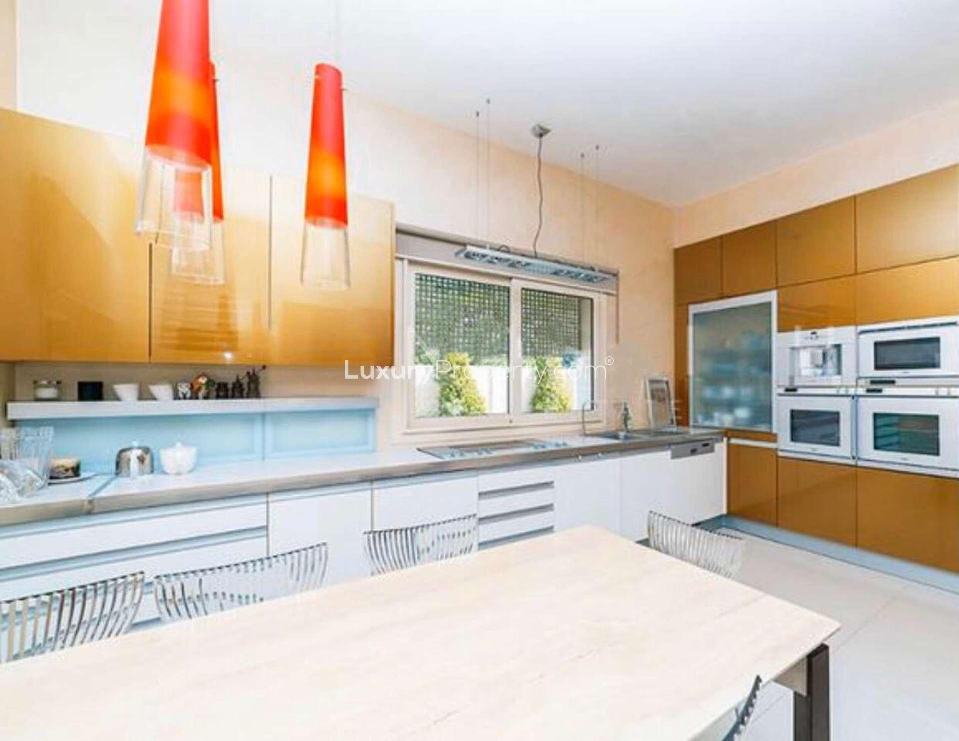 Modern 5-bedroom villa with pool in Emirates Hills, Sector E, for rent