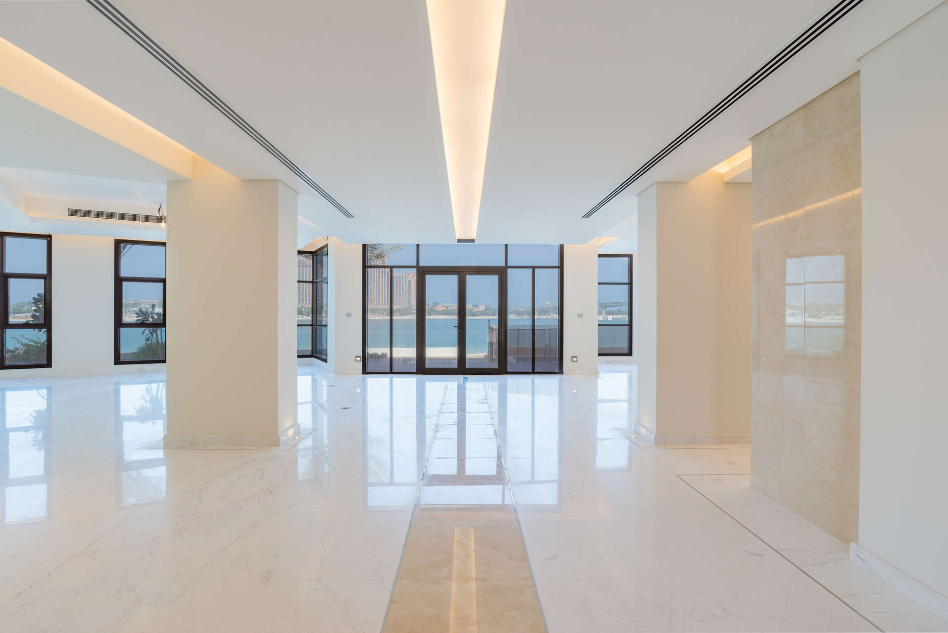 Elegant 5-bedroom beachfront villa exterior on Palm Jumeirah, Signature Villas community