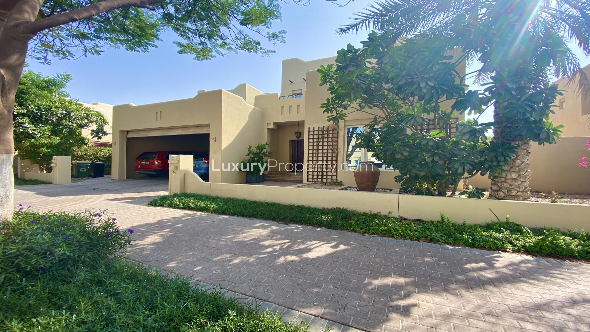 Upgraded Arabian Ranches villa with landscaped garden and swimming pool in Terra Nova