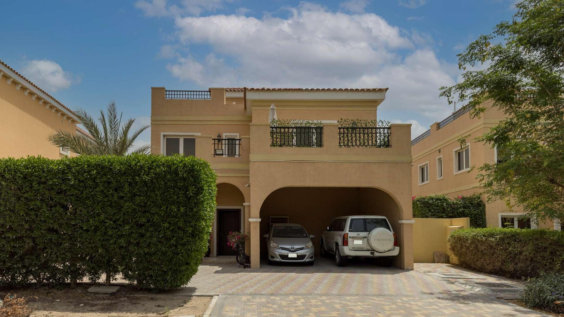 Villa with private covered pool in The Centro, The Villa community, available for rent