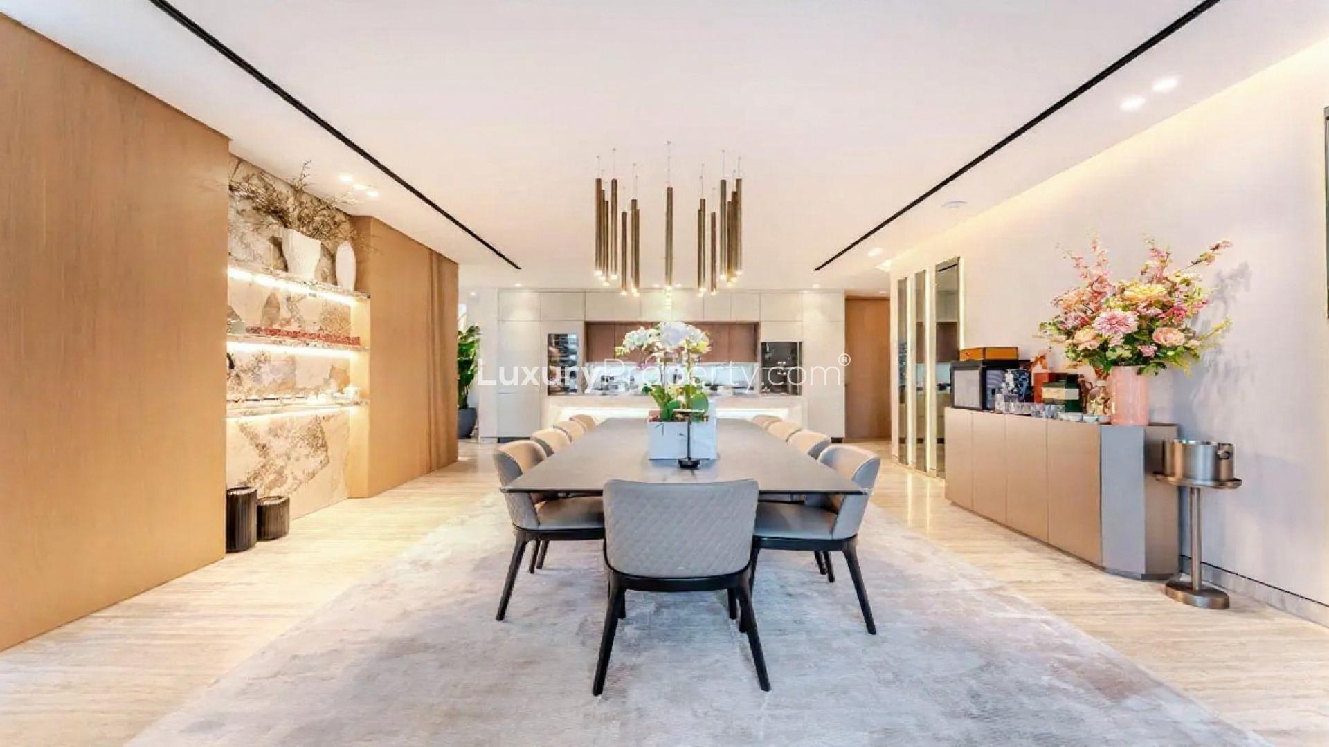 Luxury beachfront villa for sale in Palm Jumeirah, Garden Homes Frond M