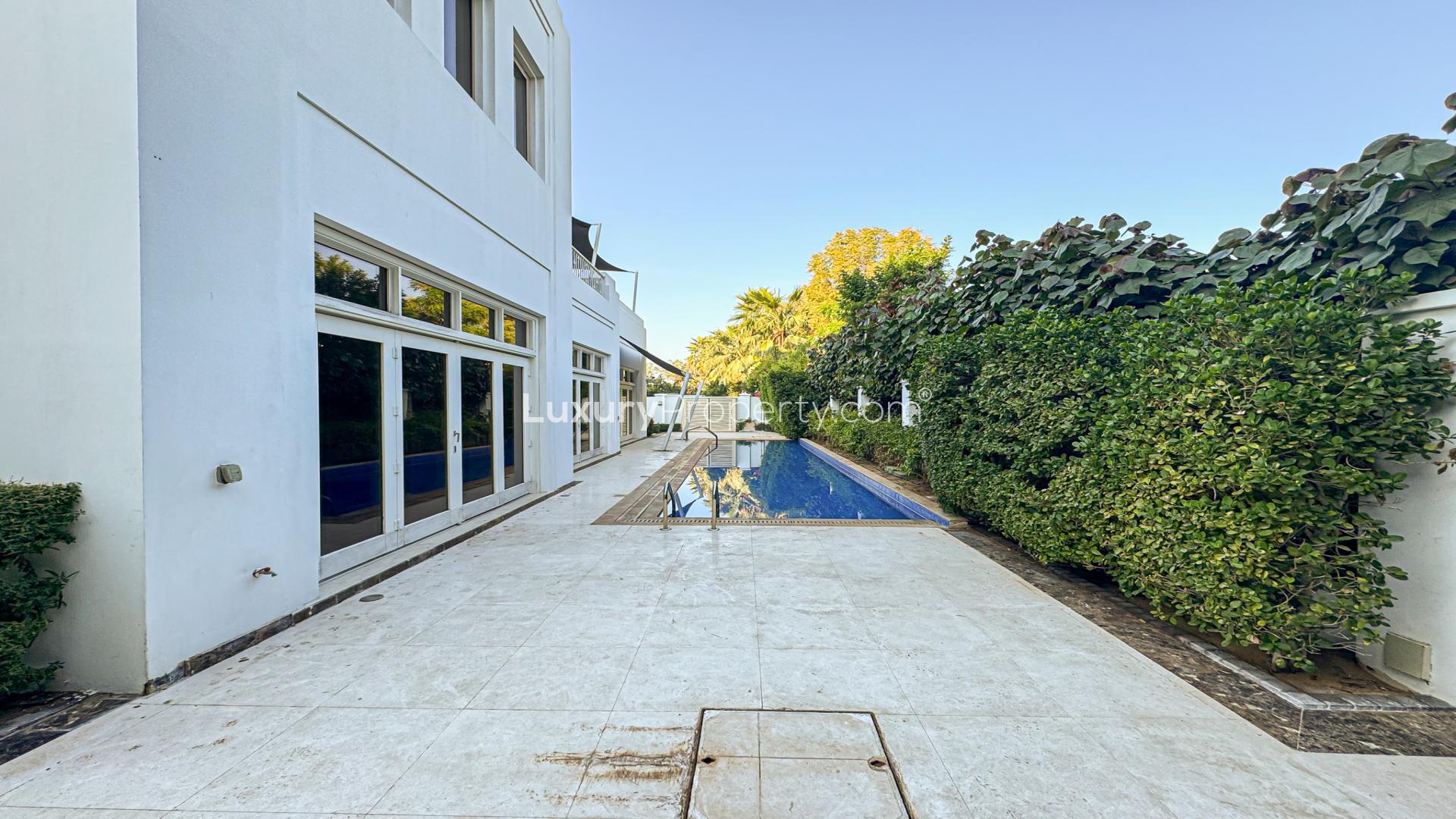 Luxurious Camellia Villa in Al Barari with pool and garden, for sale