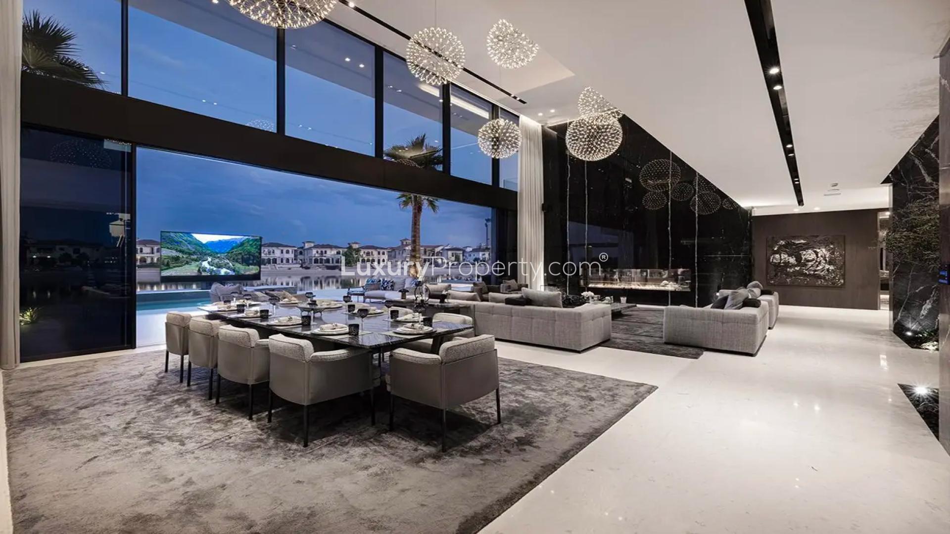 Luxurious 5-bedroom villa with modern design and palm trees, Palm Jumeirah, for sale