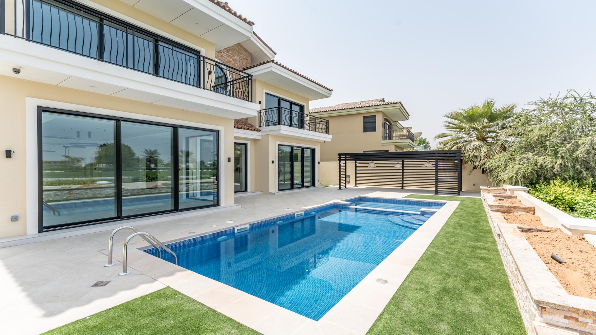 Upgraded villa with pool in Jumeirah Golf Estates, Earth community, for sale