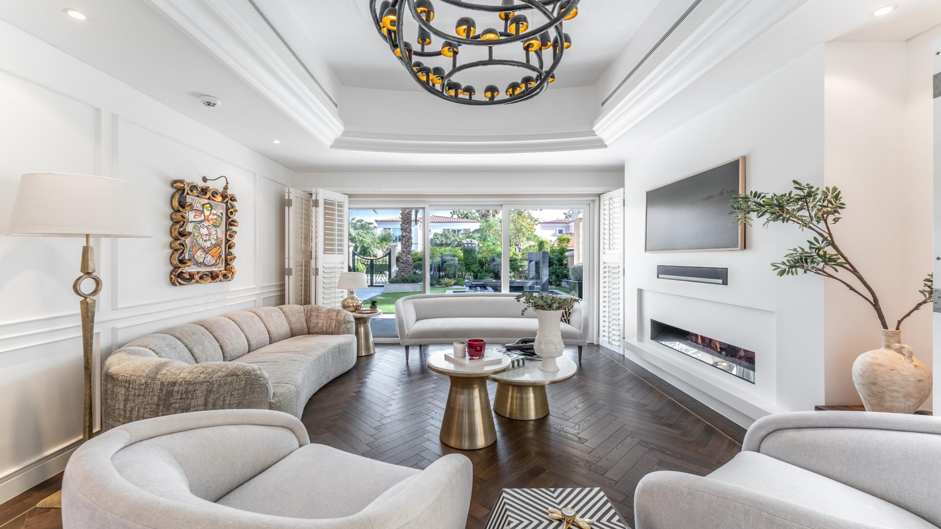 Luxurious villa foyer with geometric flooring in Green Community West, for sale