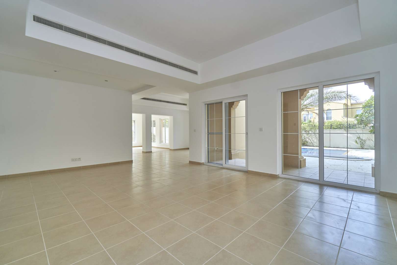 Entrance of 5-bedroom villa for sale in Alvorada, Arabian Ranches, ideal investment opportunity