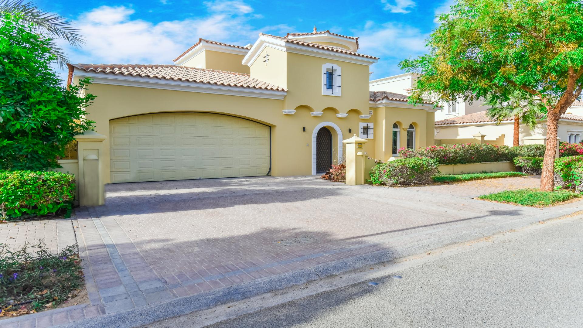 Alt text: "Front view of upgraded 5-bedroom villa in Alvorada, Arabian Ranches for sale.","Luxurious 5-bedroom villa with private pool in Alvorada, Arabian Ranches, for sale.",Fully upgraded Alvorada villa with private pool in Arabian Ranches, for sale