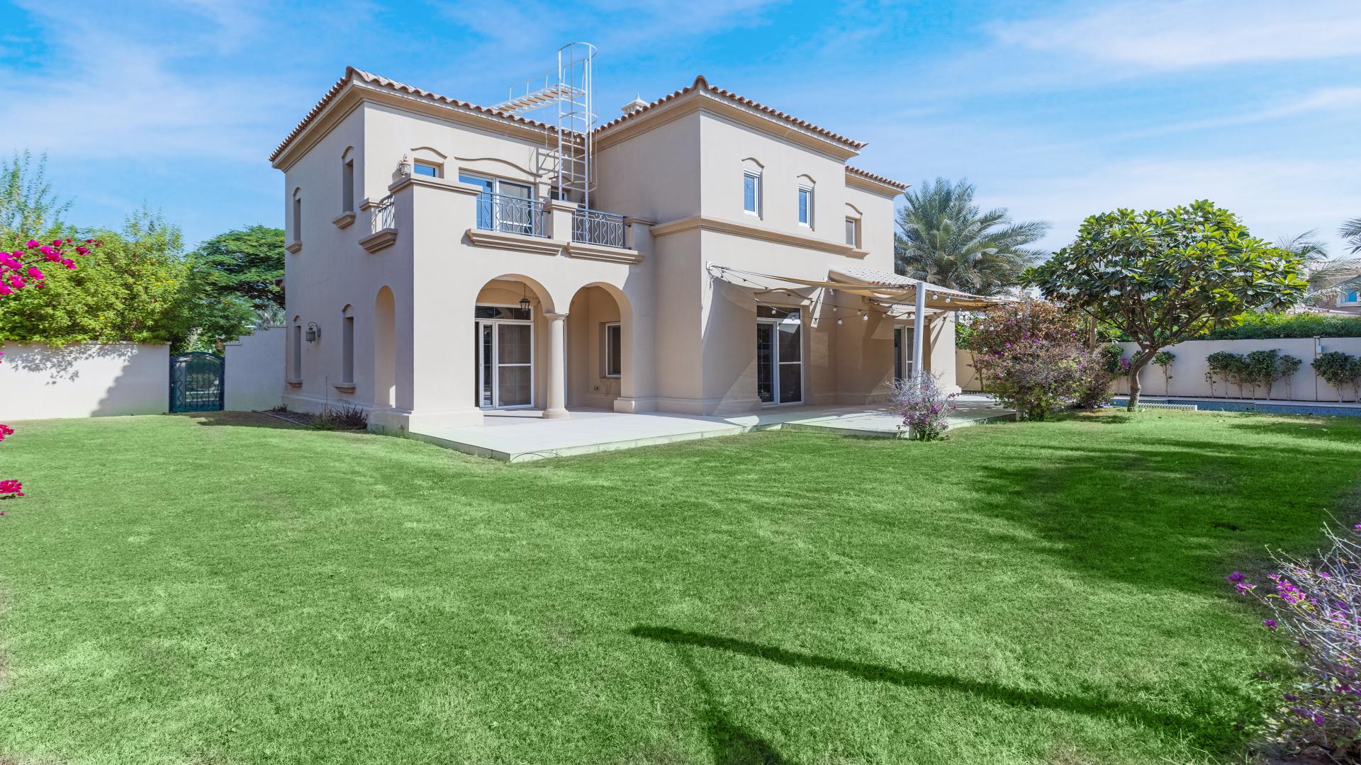 Exquisite 5-bedroom Santa Fe style villa with pool in Alvorada, Arabian Ranches for sale