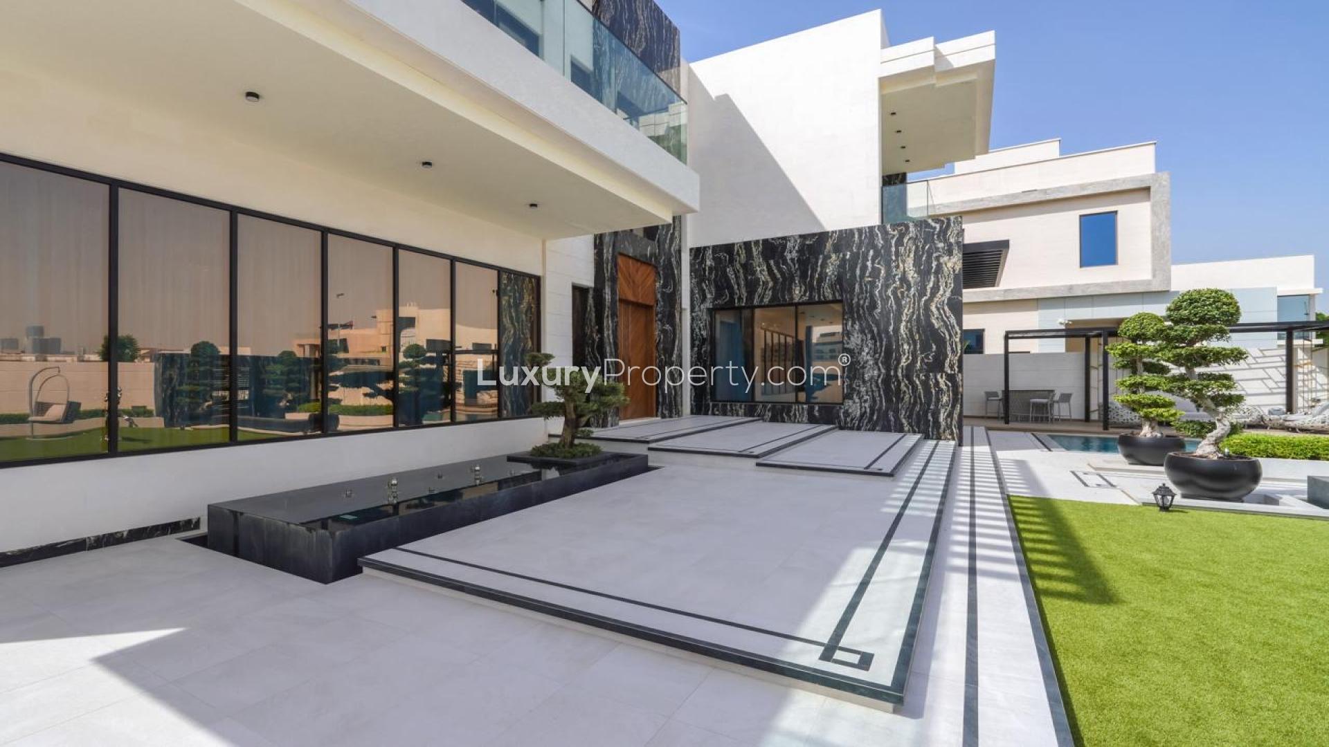 Modern rooftop terrace with skyline views at Pearl Jumeirah villa, Dubai