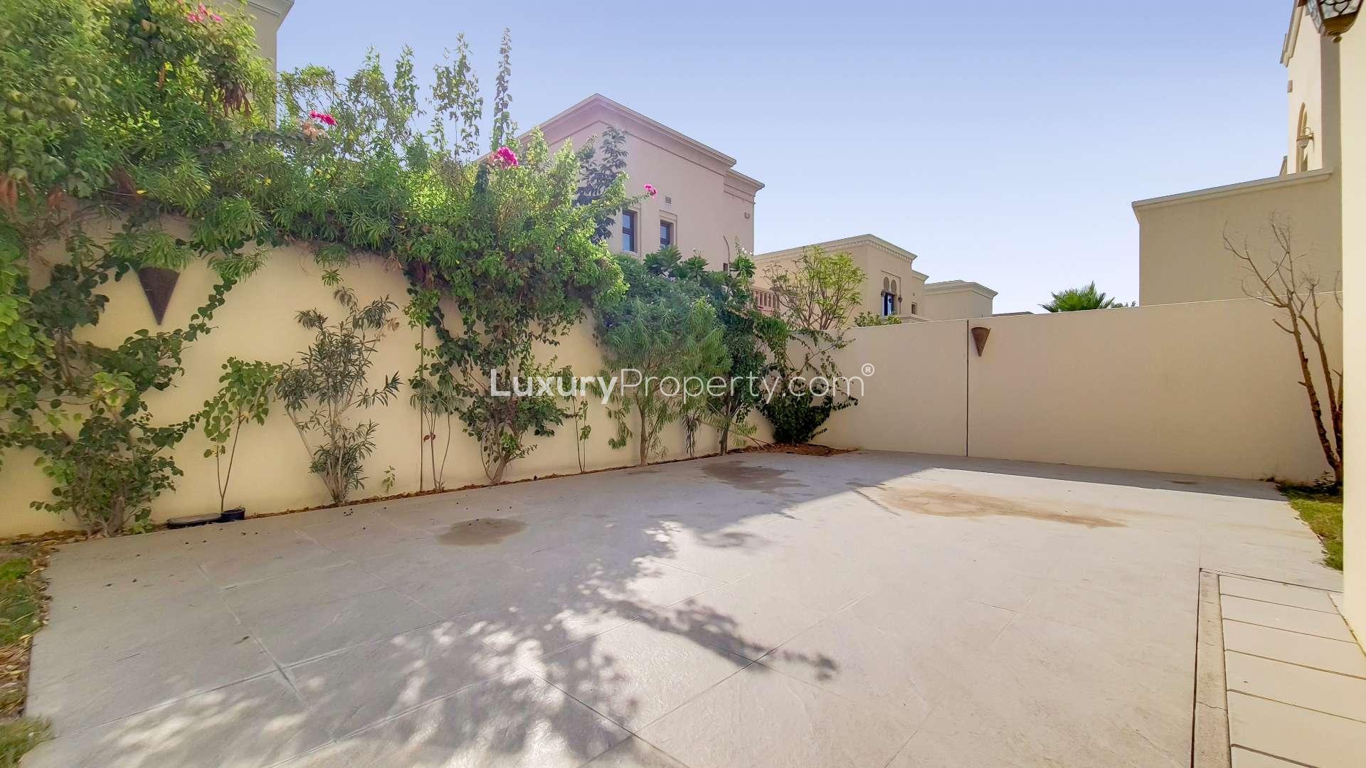 Spacious living area in Type 6 villa, Arabian Ranches 2, Casa community