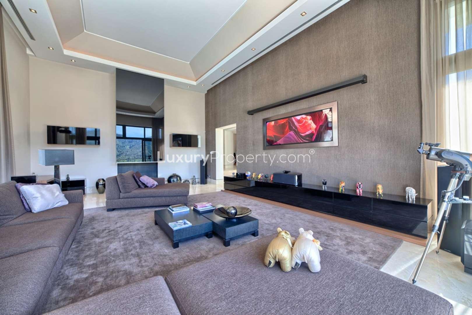 Modern kitchen in Casa Serena Villa, Playa Blanca with panoramic green valley views