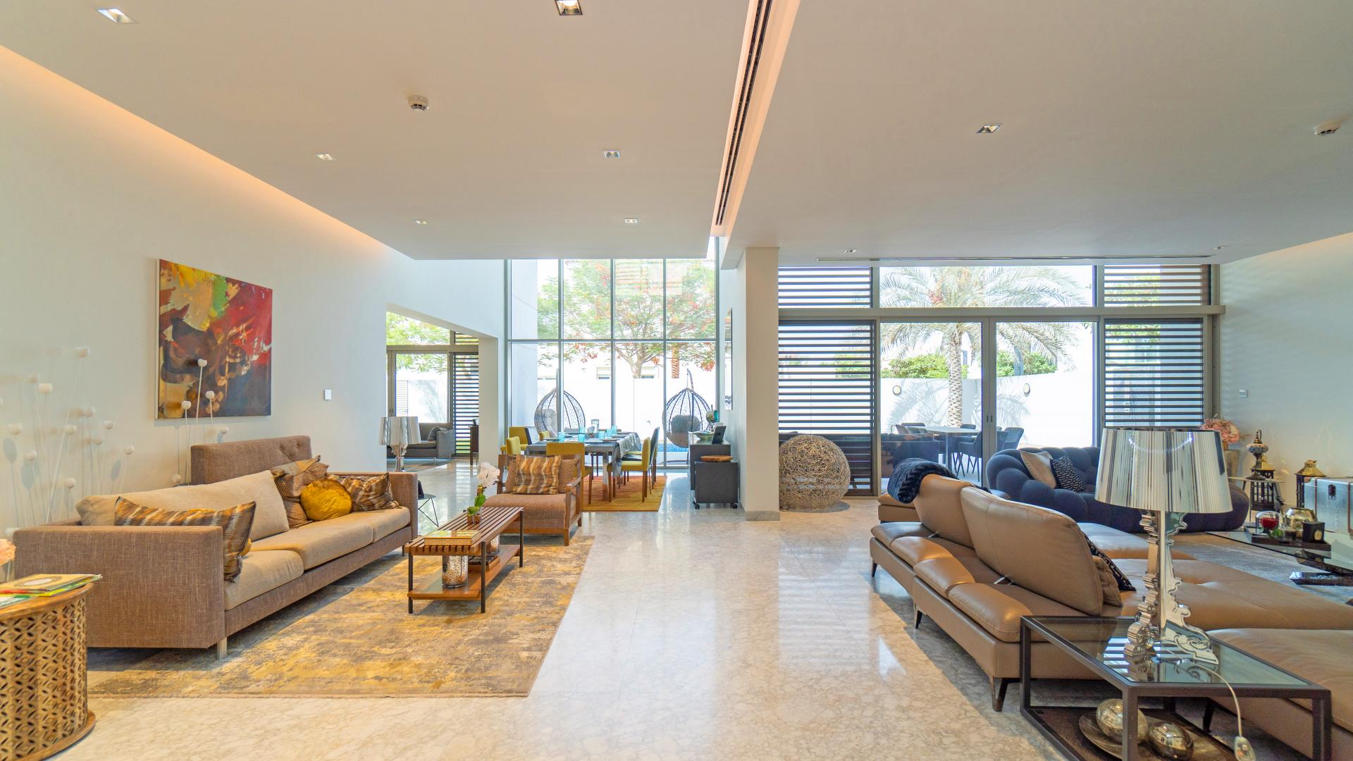 Luxurious villa with pool and garden in District One, Mohammed Bin Rashid City