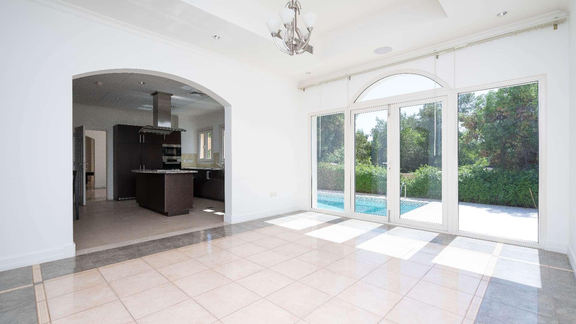Upgraded 5-bedroom villa with golf course view in Jumeirah Golf Estates Earth community